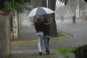 Pronóstico de hoy: Vaguada y aguaceros en el anterior del país según ONAMET