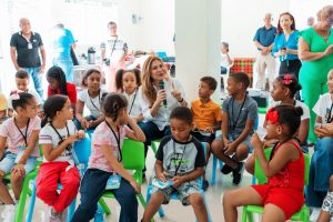 Alcaldía del DN lleva alegría a niños de la capital con campamento gratuito