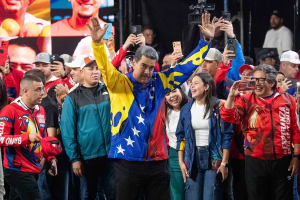 Maduro pide “respeto a la voluntad popular” 