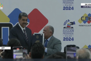 Proclaman oficialmente a Maduro por seis años más