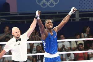 Cristian Pinales avanza a cuartos de final en boxeo de París 2024