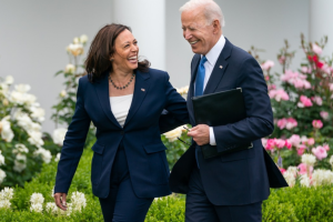 Joe Biden renuncia a la candidatura presidencial: Kamala Harris asume el puesto