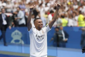 Mbappé es presentado en Real Madrid