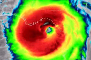 Huracán Helene toca tierra como categoría 4 al norte de Florida