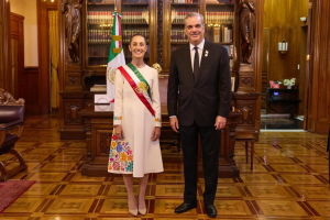 Presidente Abinader y nueva presidenta de México conversan sobre fortalecimiento diplomático