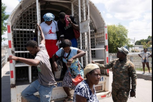 Más de 350 haitianos detenidos durante operativos en SDO y Los Alcarrizos