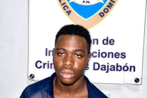 Atrapan haitiano robando en supermercado de Dajabón